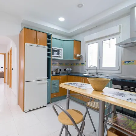 Homeforguest Modern In The Centre Of Puerto Del Rosario *